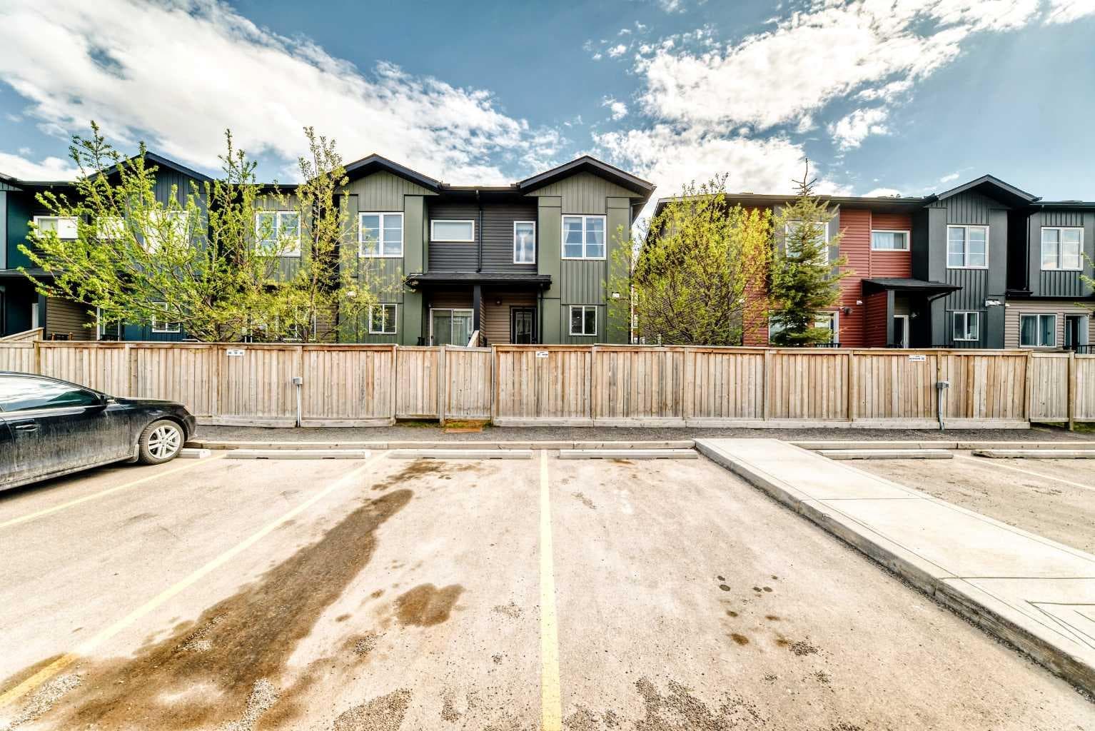 228 Red Embers Way NE