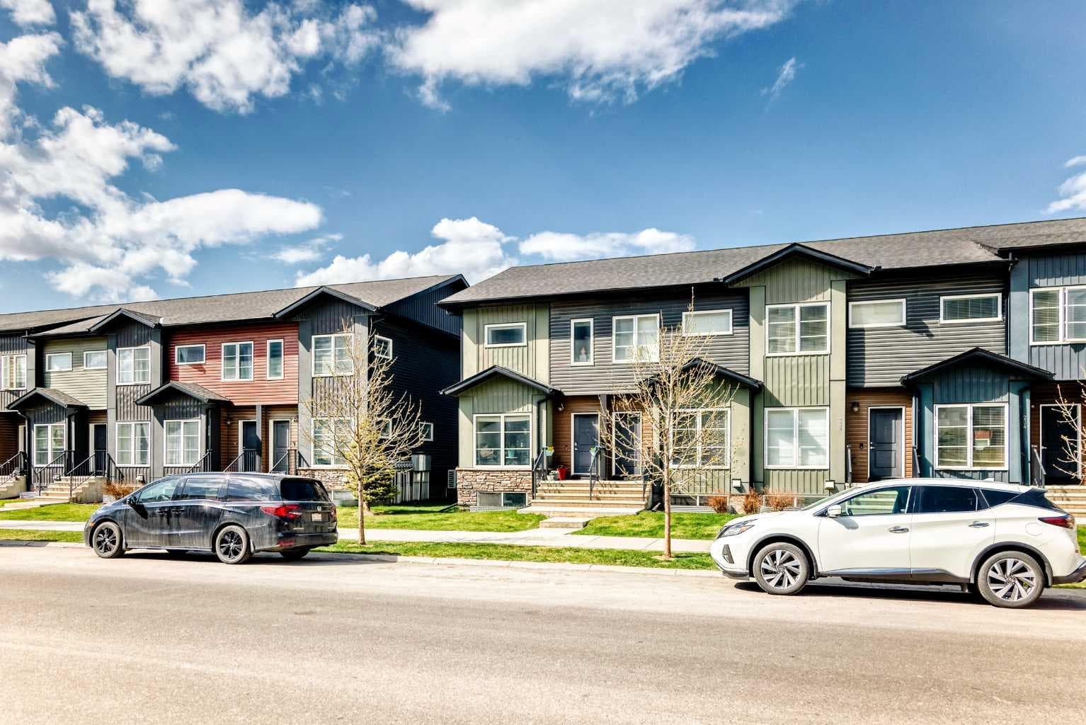 228 Red Embers Way NE