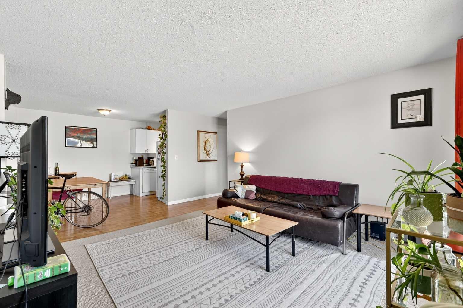 11D, 80 Galbraith Drive SW