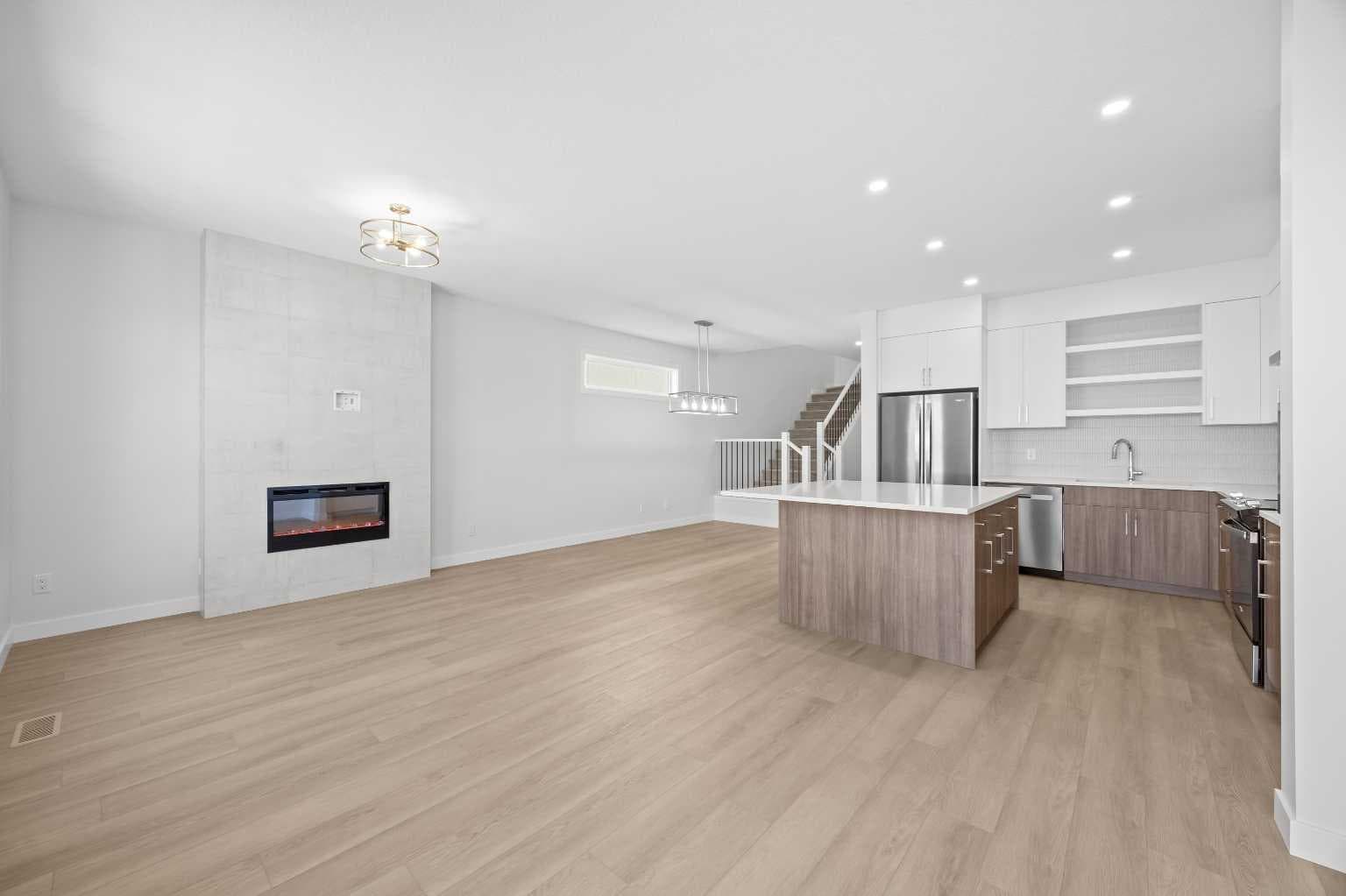 131 Greenwich Drive NW