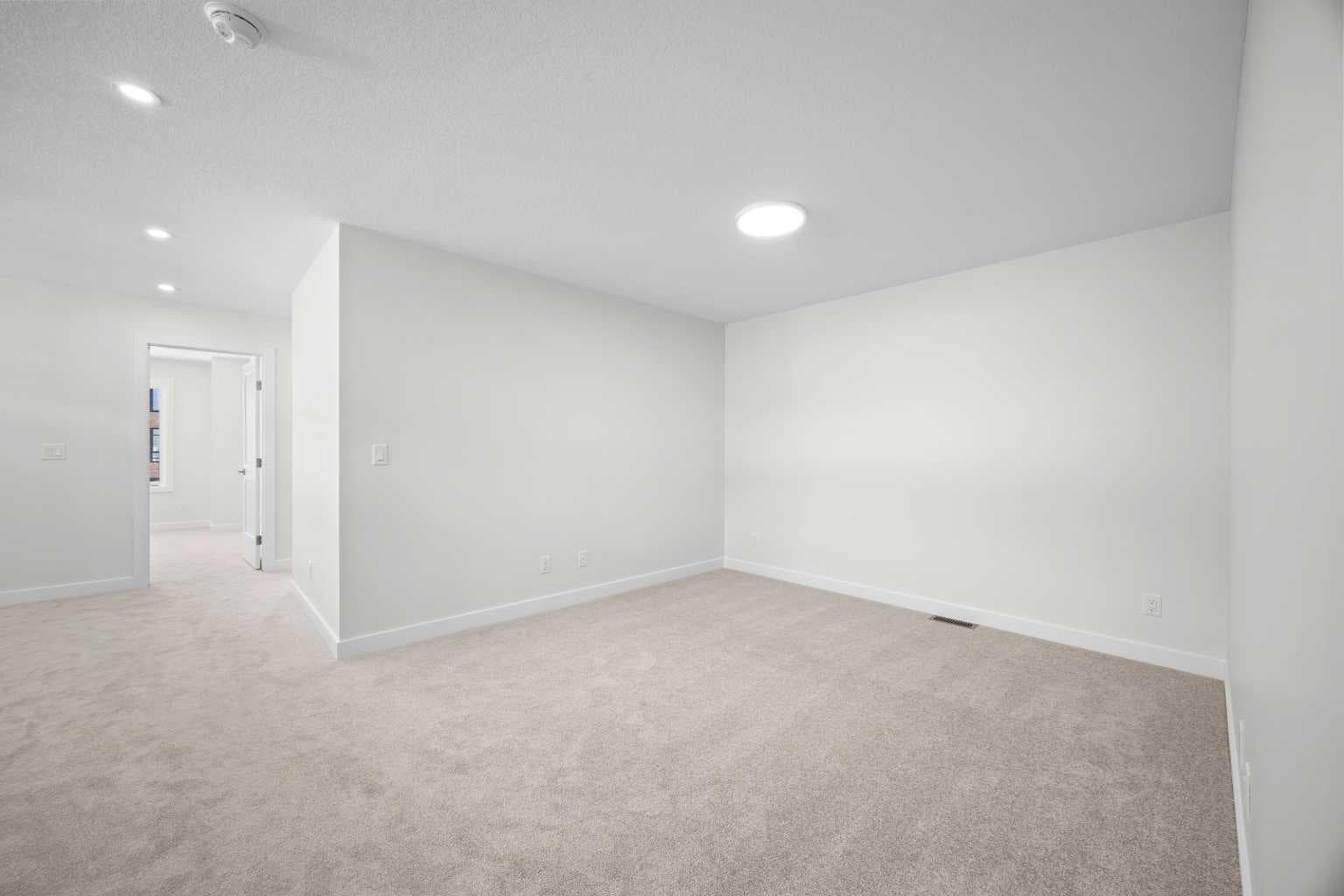 131 Greenwich Drive NW