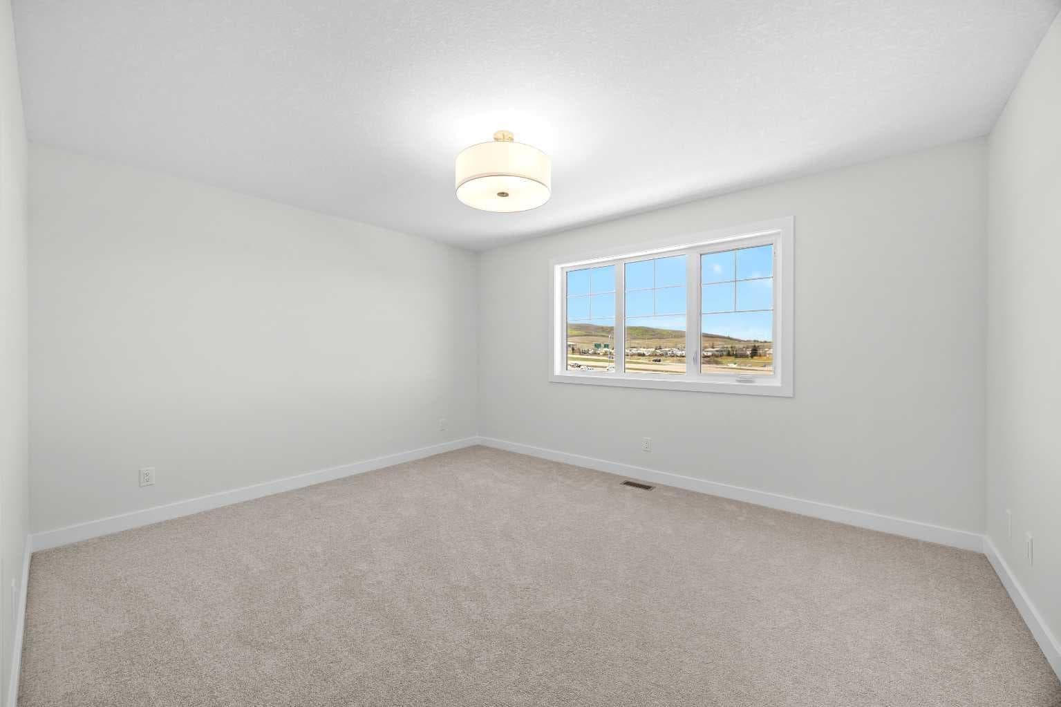 131 Greenwich Drive NW