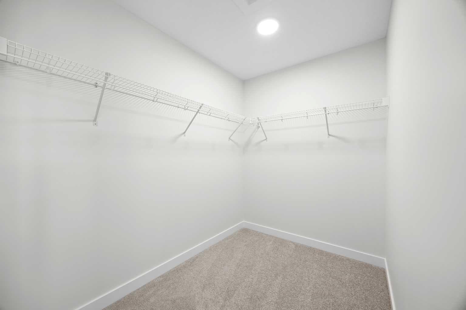131 Greenwich Drive NW