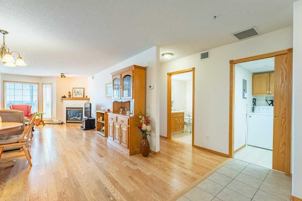 136, 728 Country Hills Road NW