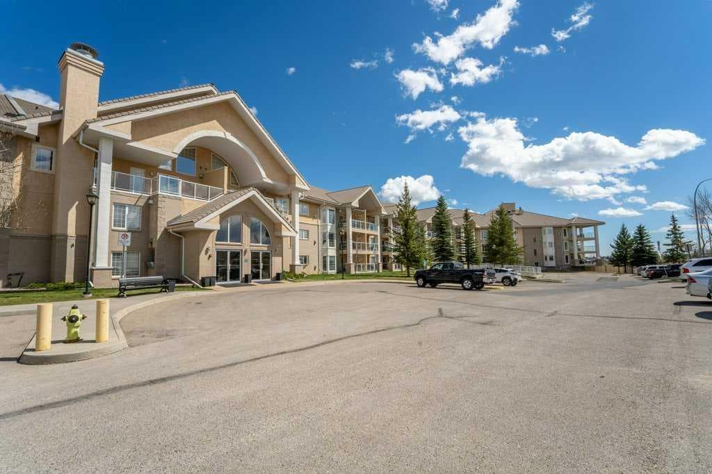 136, 728 Country Hills Road NW