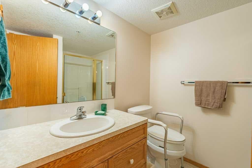 136, 728 Country Hills Road NW