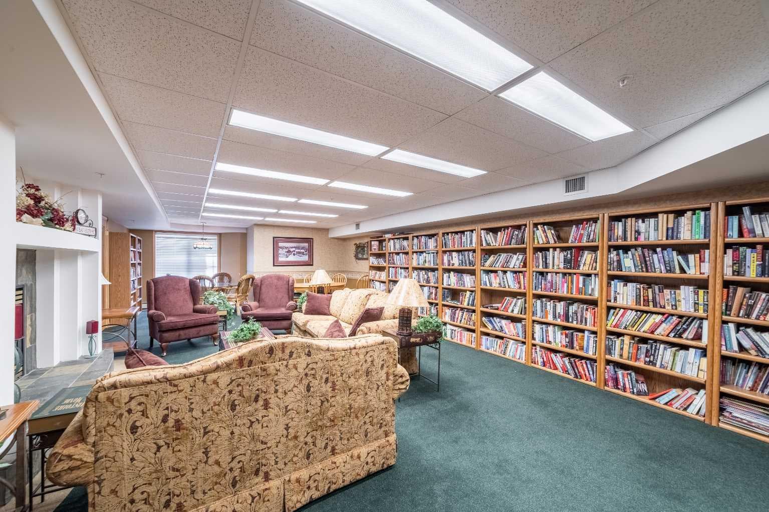 136, 728 Country Hills Road NW