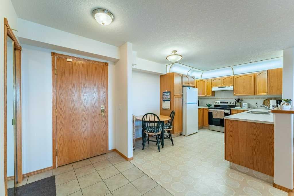 136, 728 Country Hills Road NW
