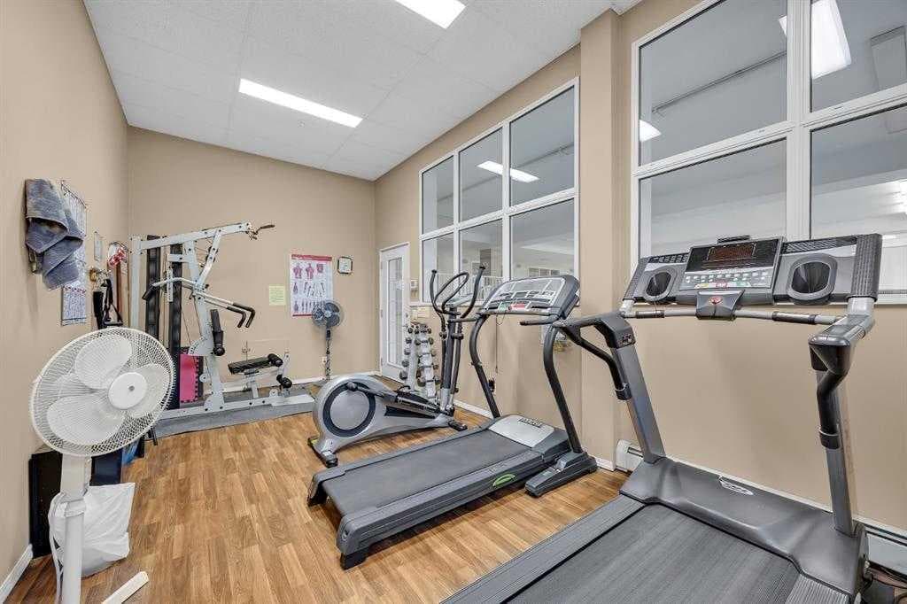 136, 728 Country Hills Road NW
