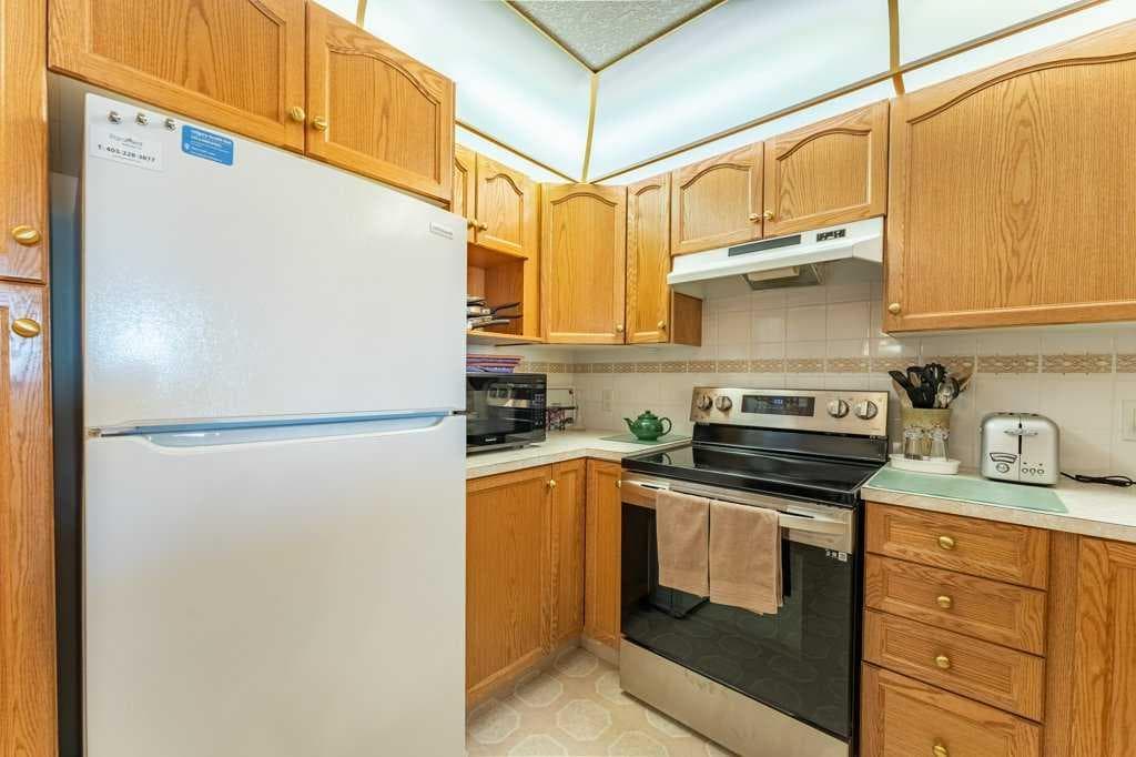 136, 728 Country Hills Road NW