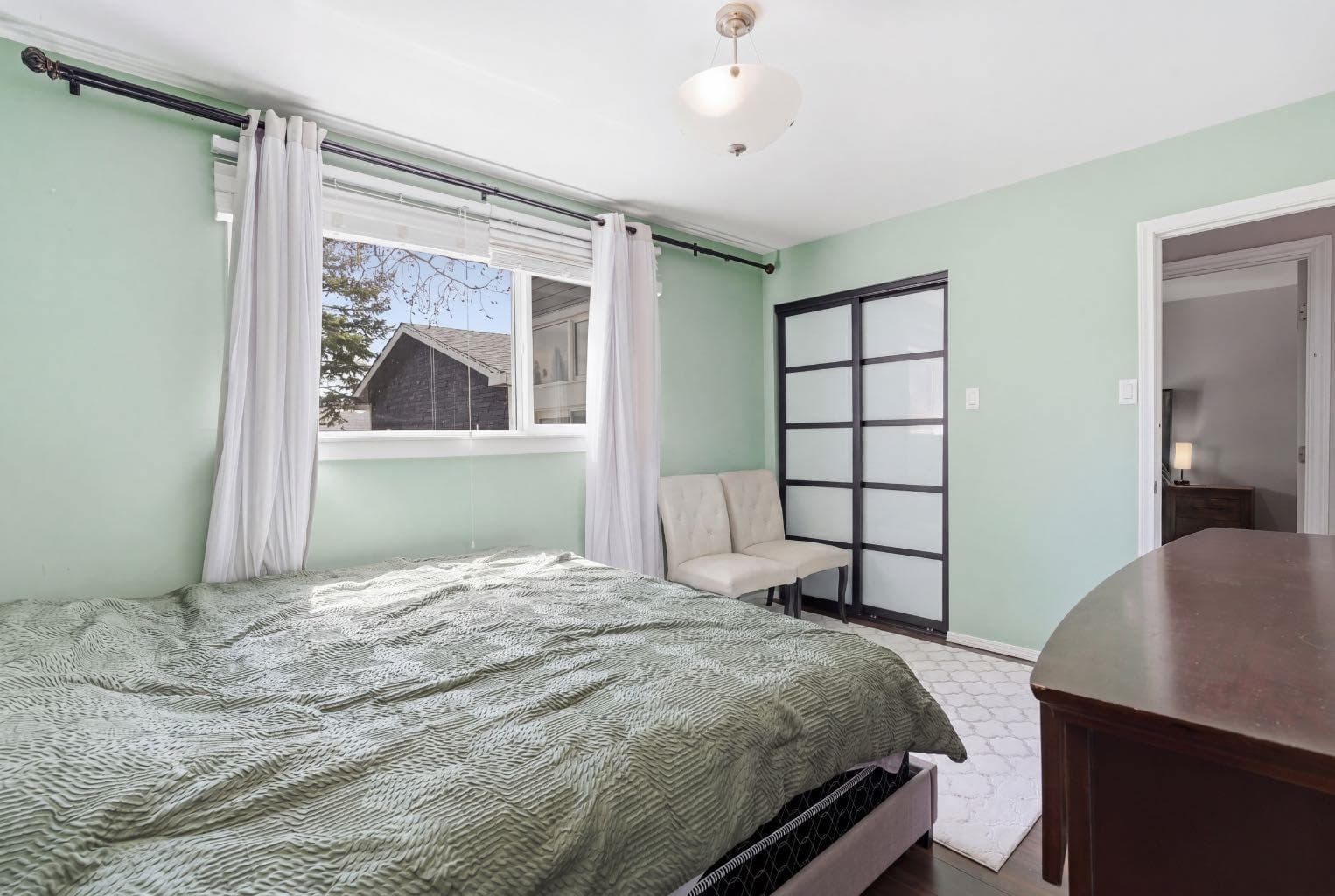 1703 110 Avenue SW