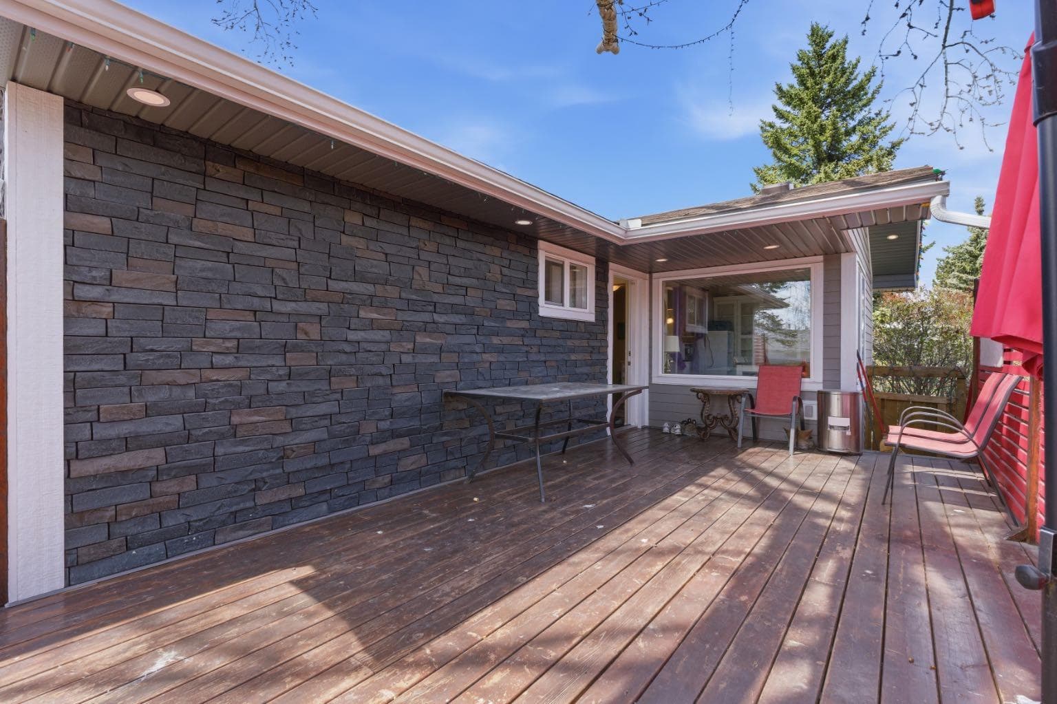 1703 110 Avenue SW