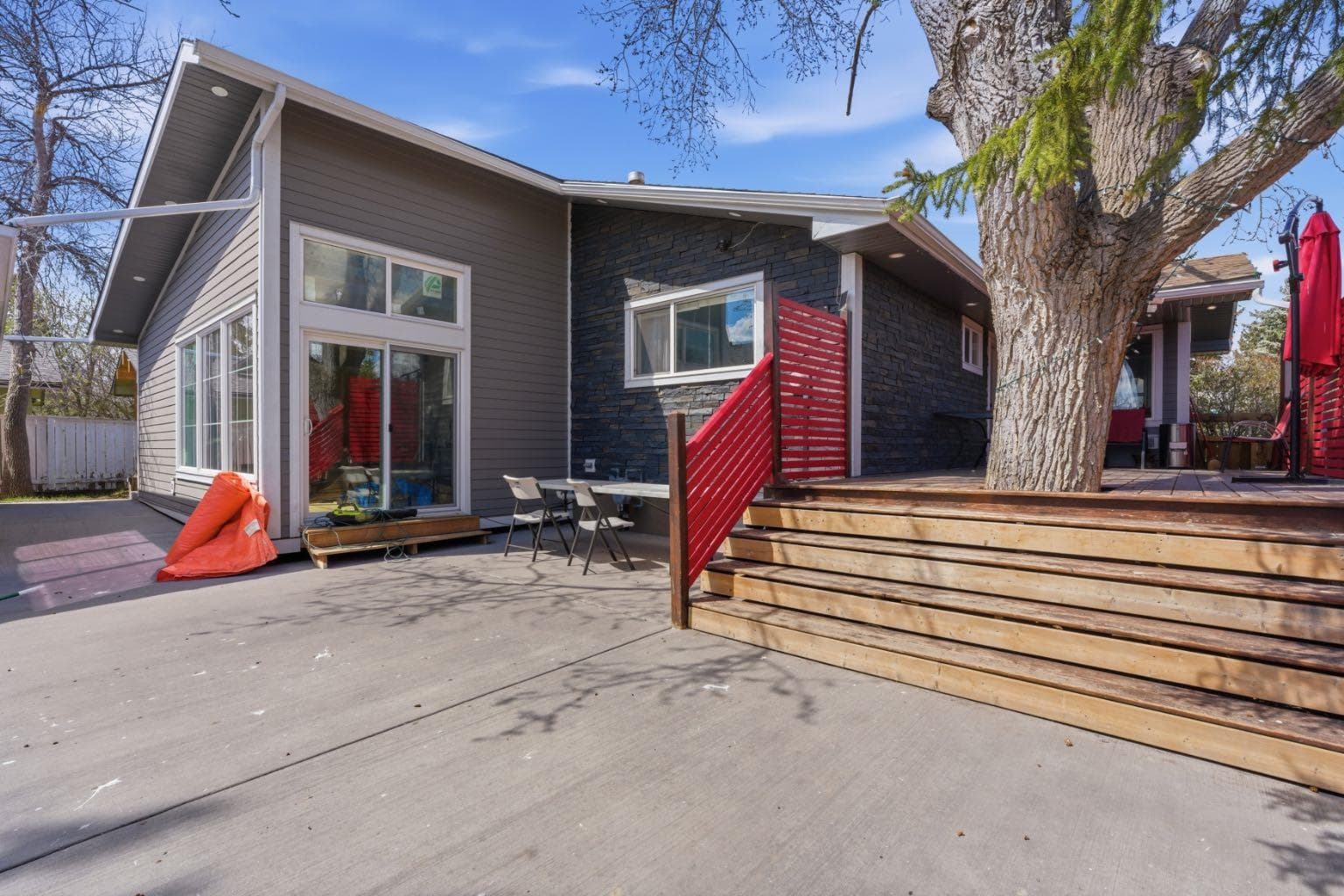 1703 110 Avenue SW