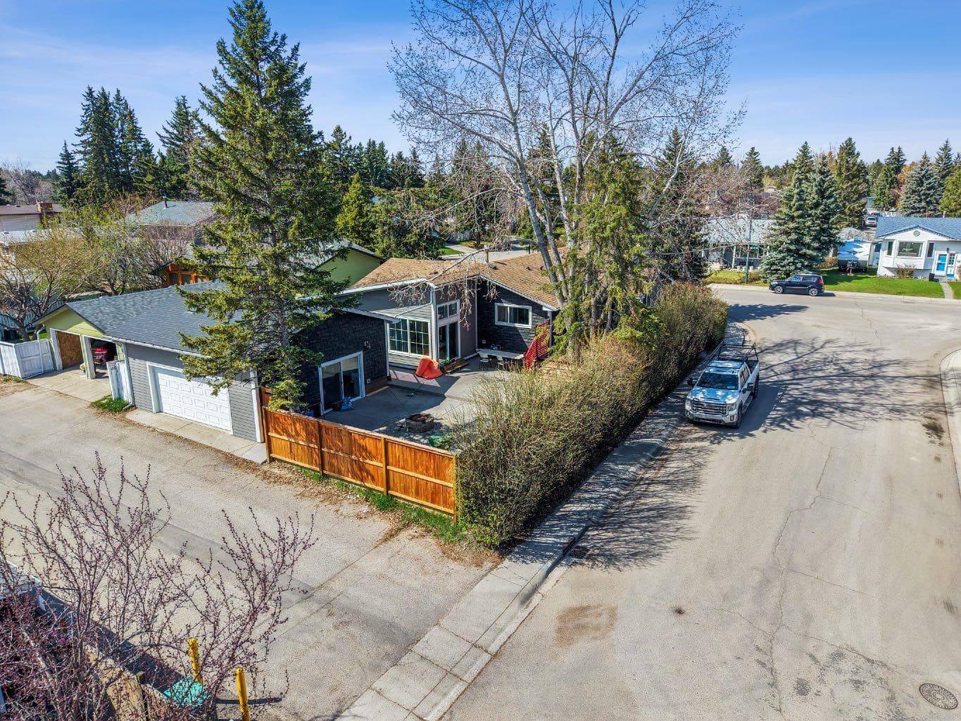1703 110 Avenue SW