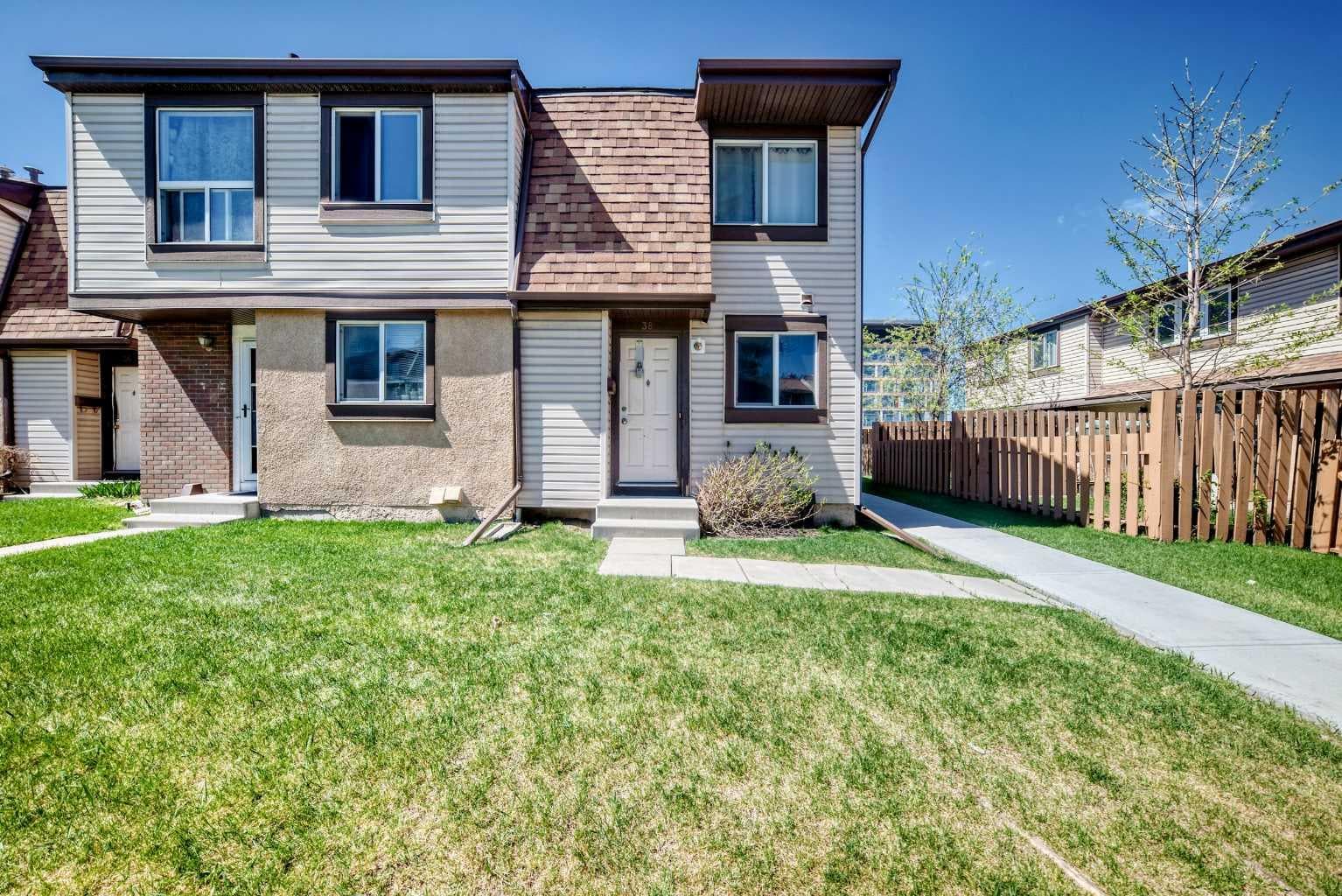 38, 2727 Rundleson Road NE