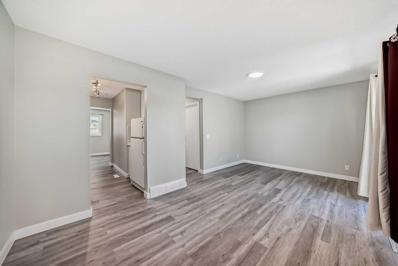 38, 2727 Rundleson Road NE