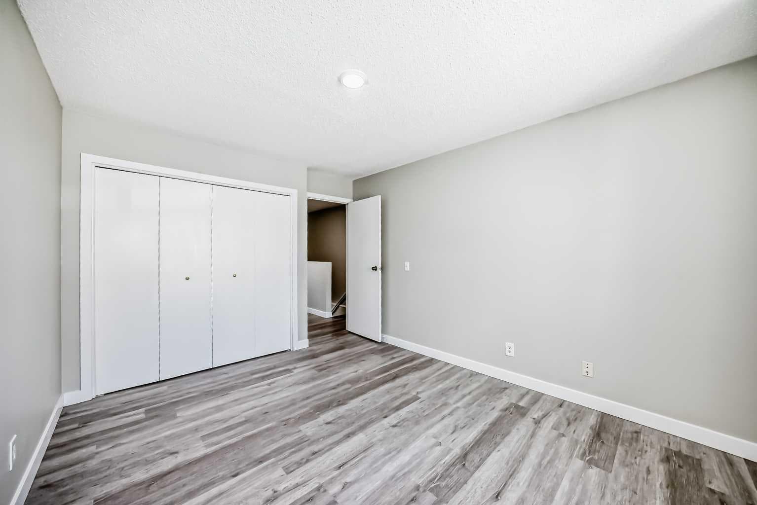 38, 2727 Rundleson Road NE