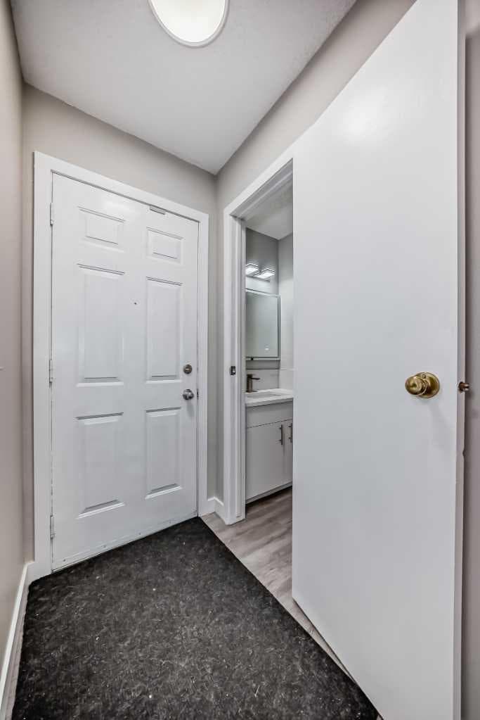 38, 2727 Rundleson Road NE
