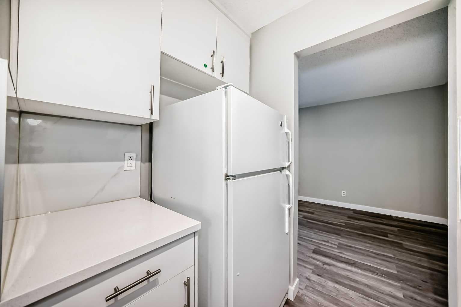 38, 2727 Rundleson Road NE