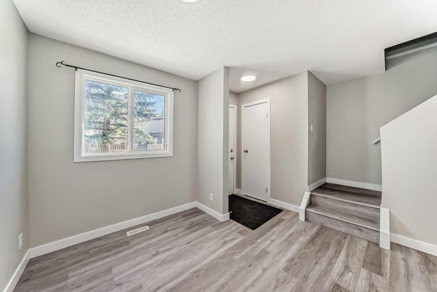 38, 2727 Rundleson Road NE
