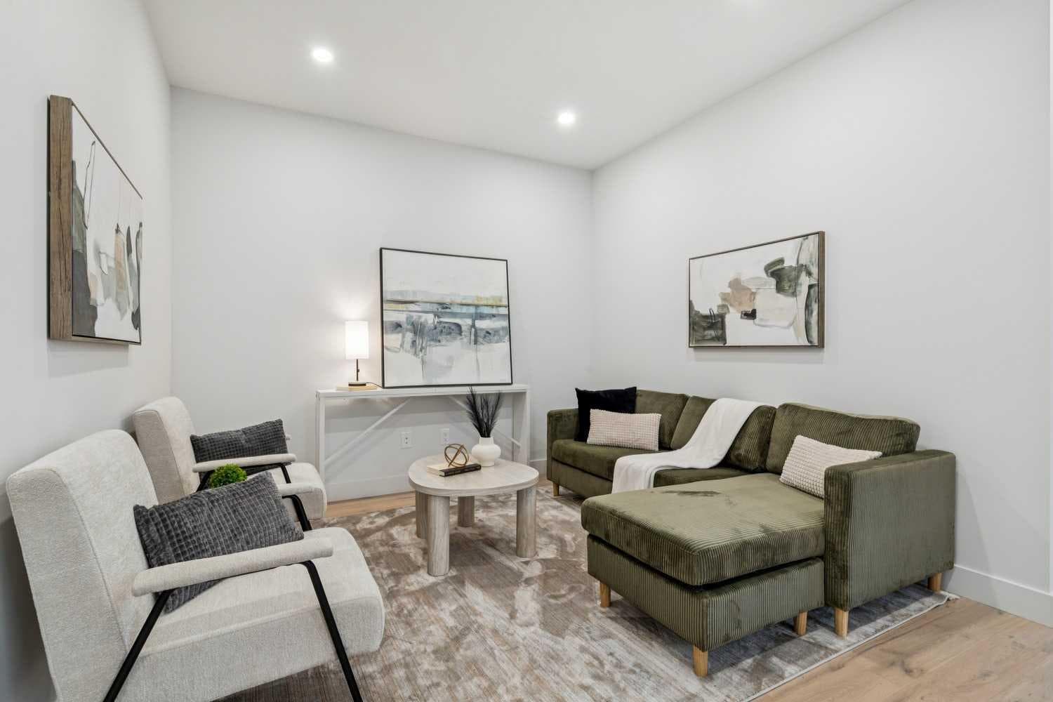 2620 30 Street SW