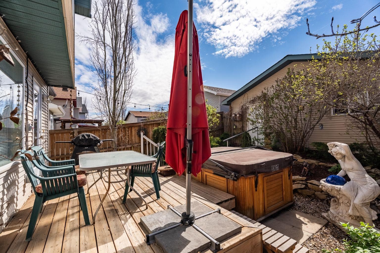 157 Cranberry Square SE