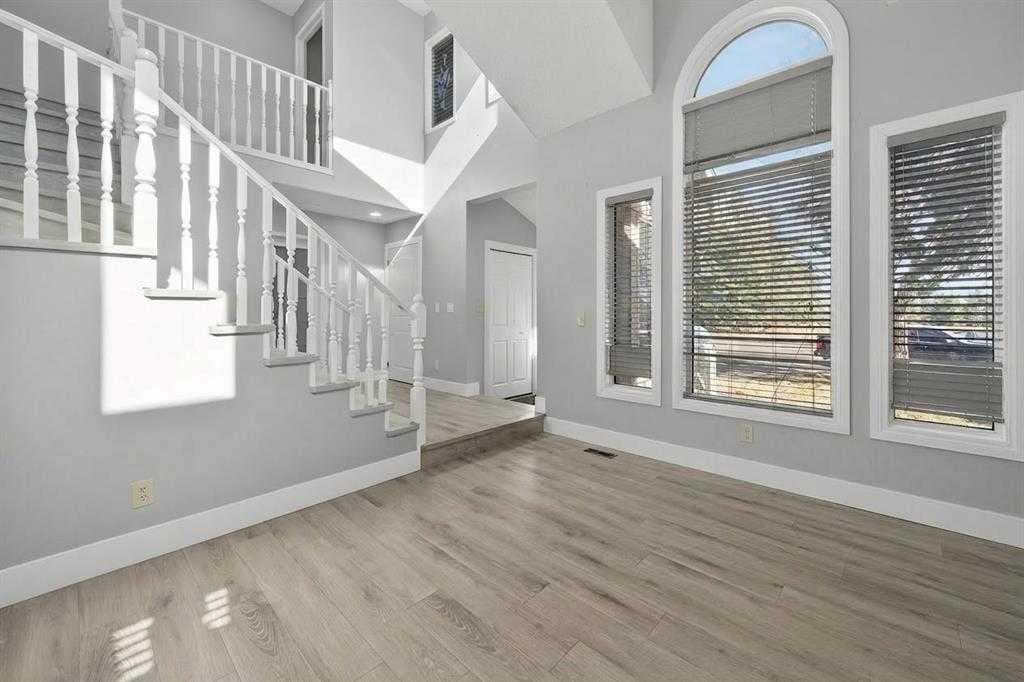 55 Millrise Way SW