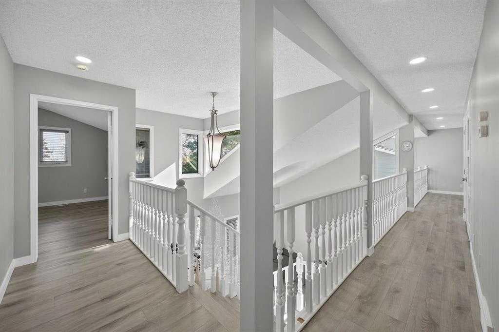 55 Millrise Way SW