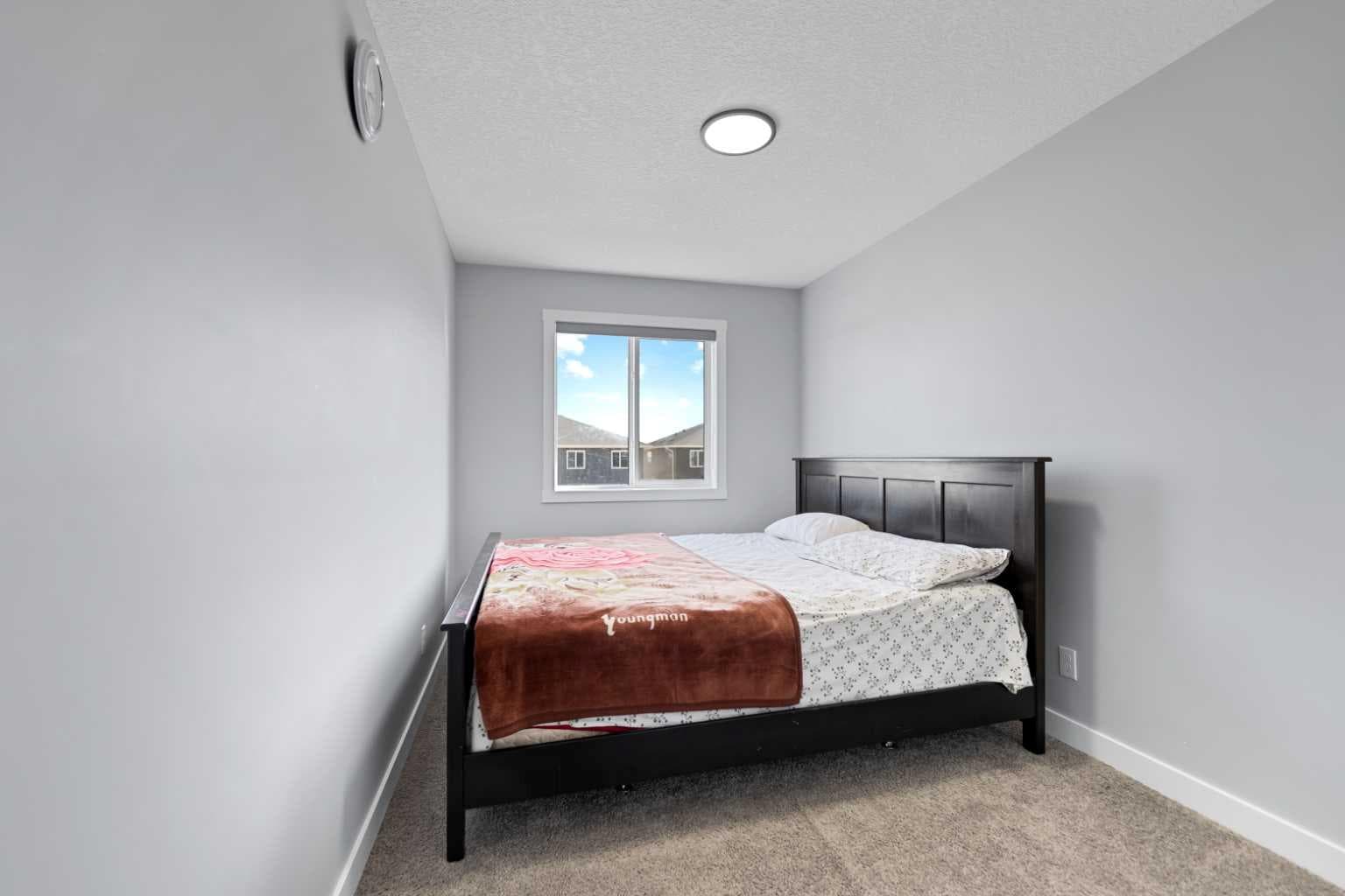 123 Corner Glen Drive NE
