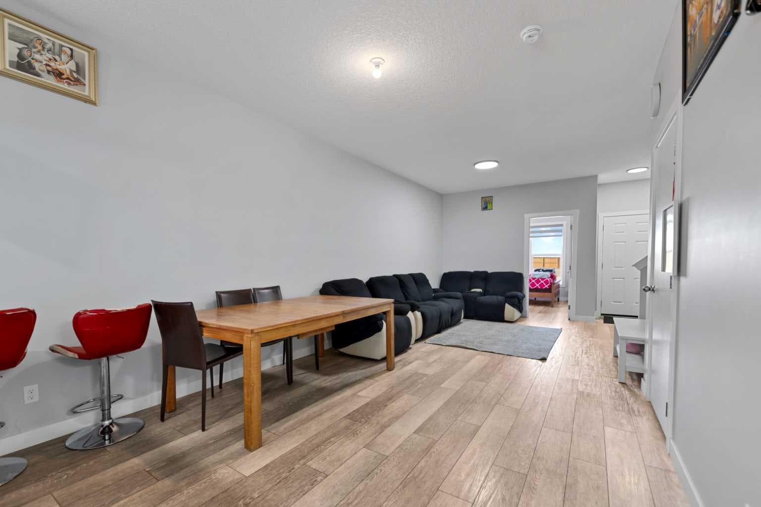 123 Corner Glen Drive NE