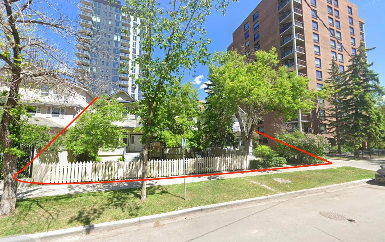 1316 15 Avenue SW
