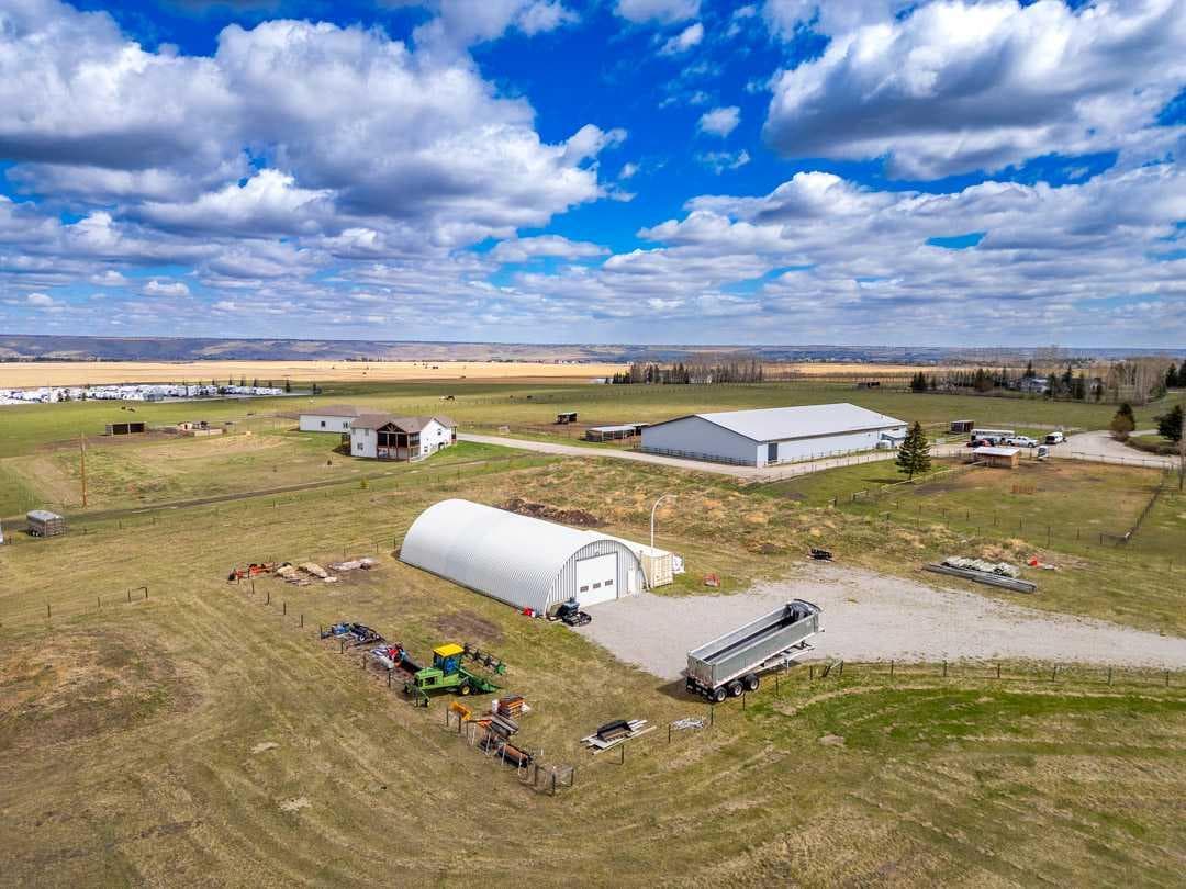 33066 Township Road 250  