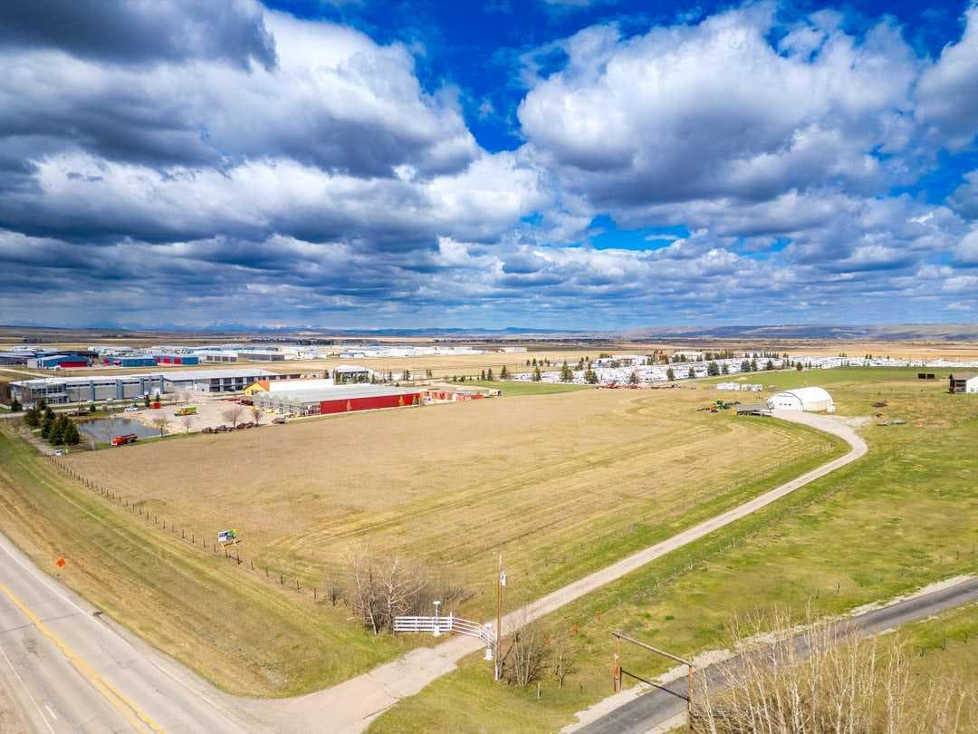 33066 Township Road 250  