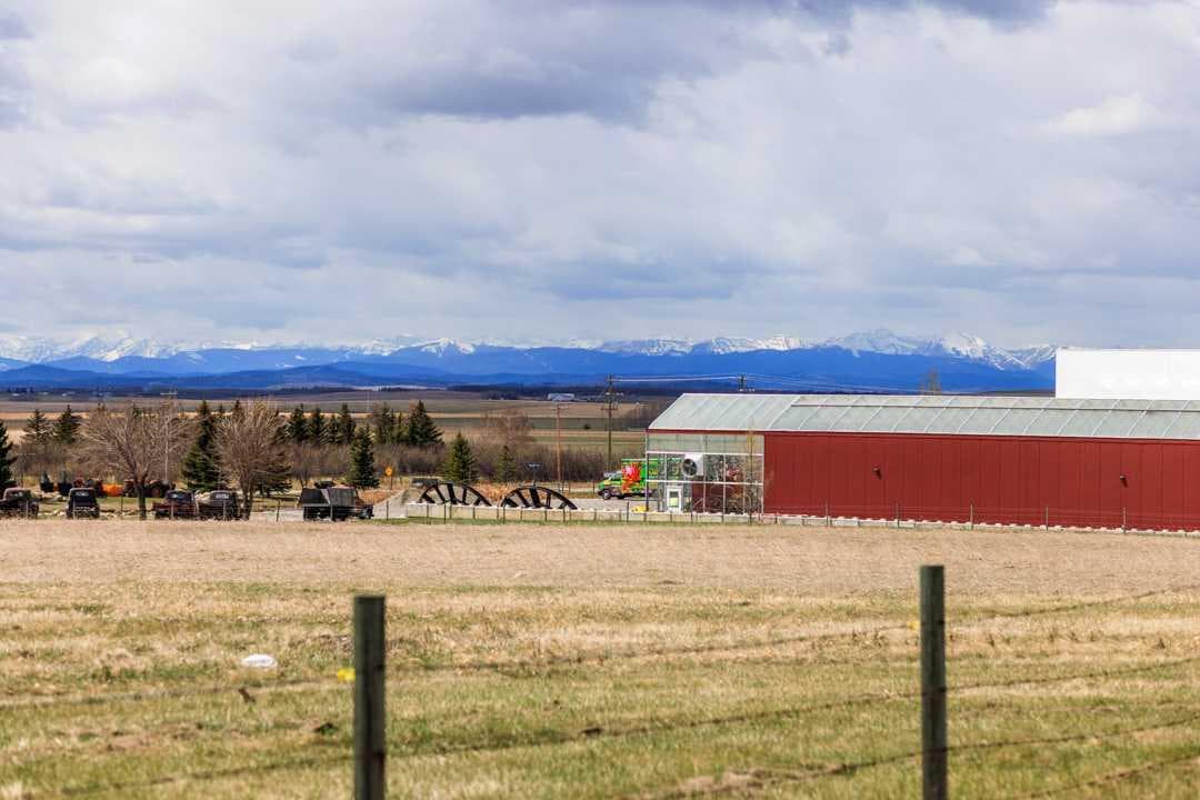 33066 Township Road 250  