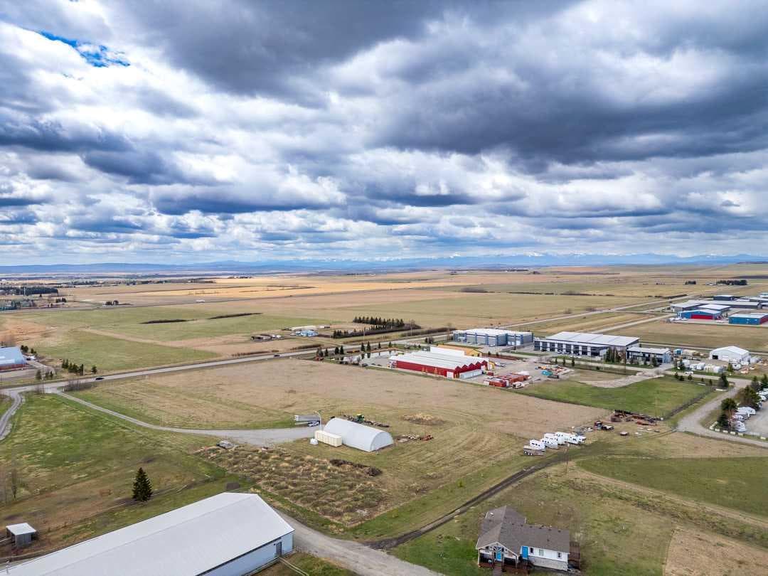 33066 Township Road 250  