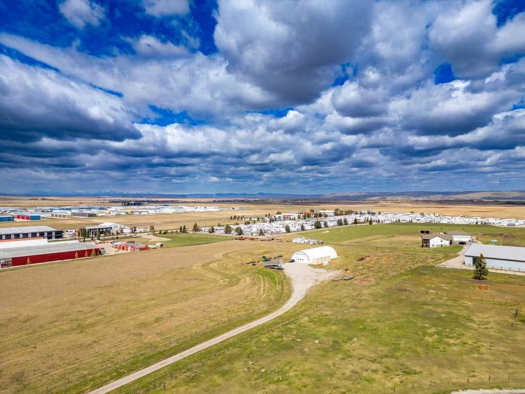 33066 Township Road 250  