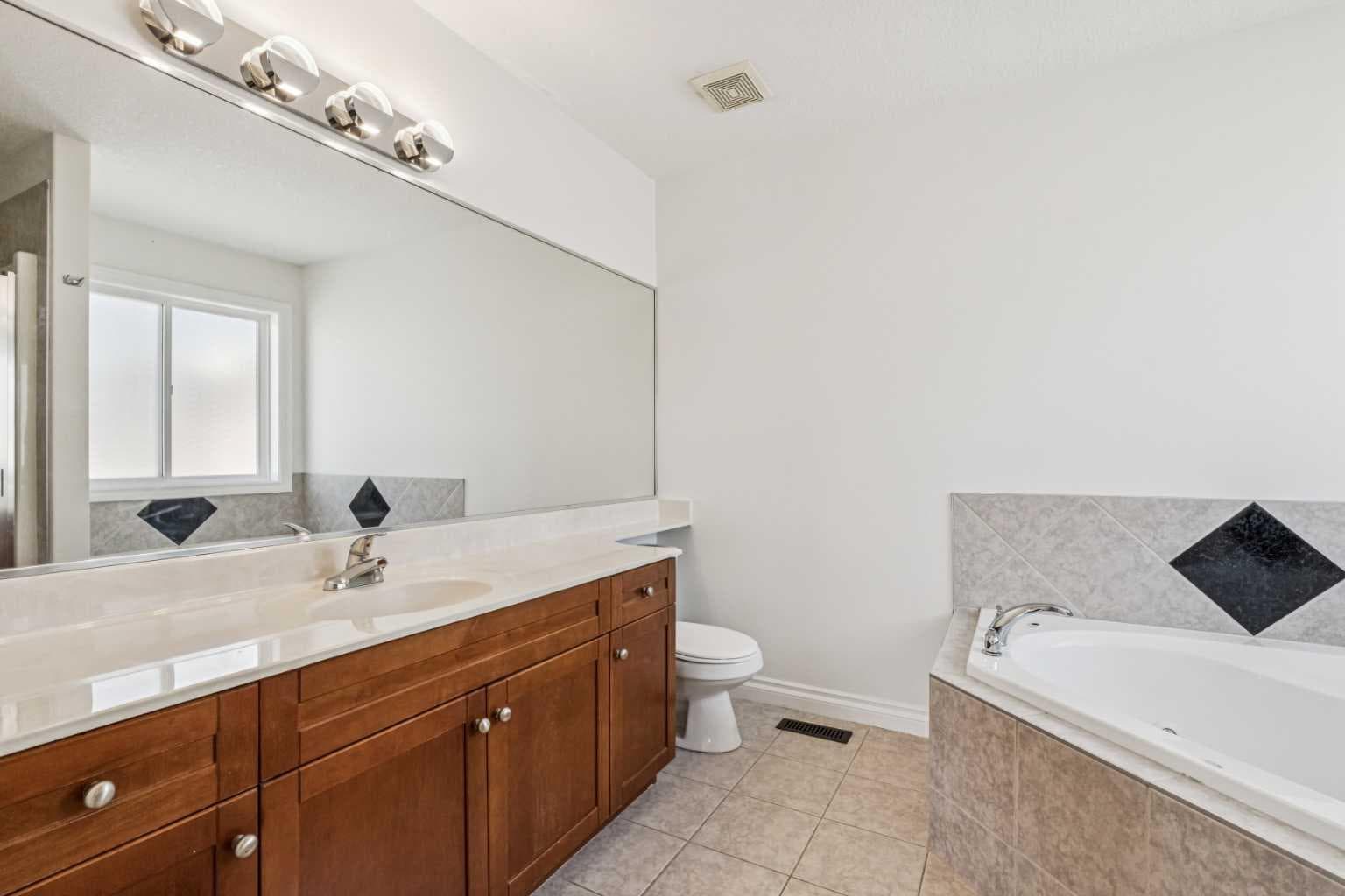 22 Sherwood Cove NW