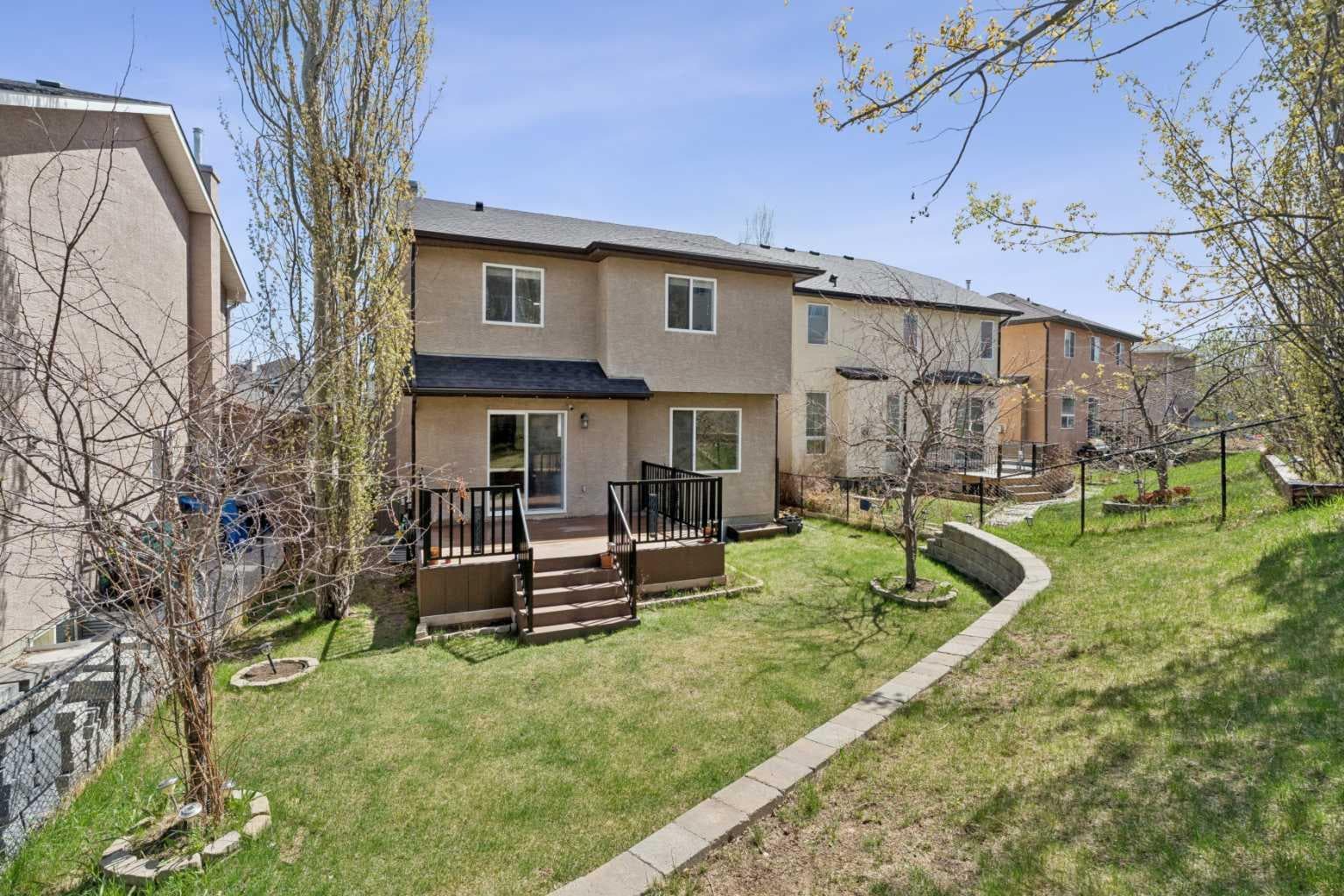 22 Sherwood Cove NW