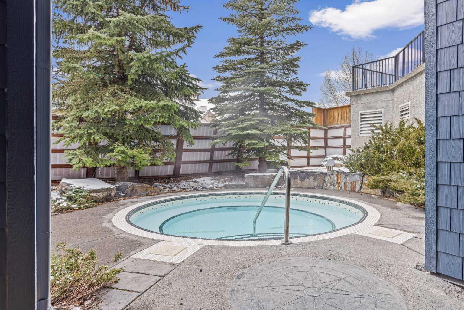 313C, 1818 Mountain Avenue 