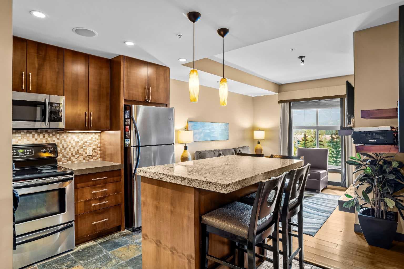 313C, 1818 Mountain Avenue 