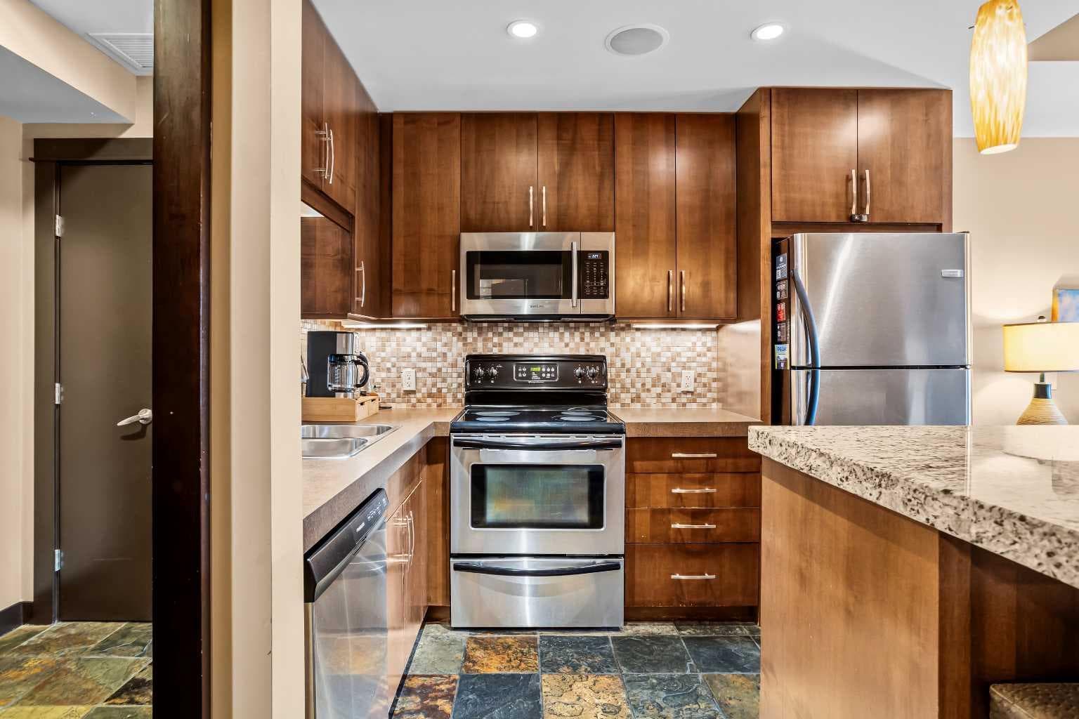 313C, 1818 Mountain Avenue 