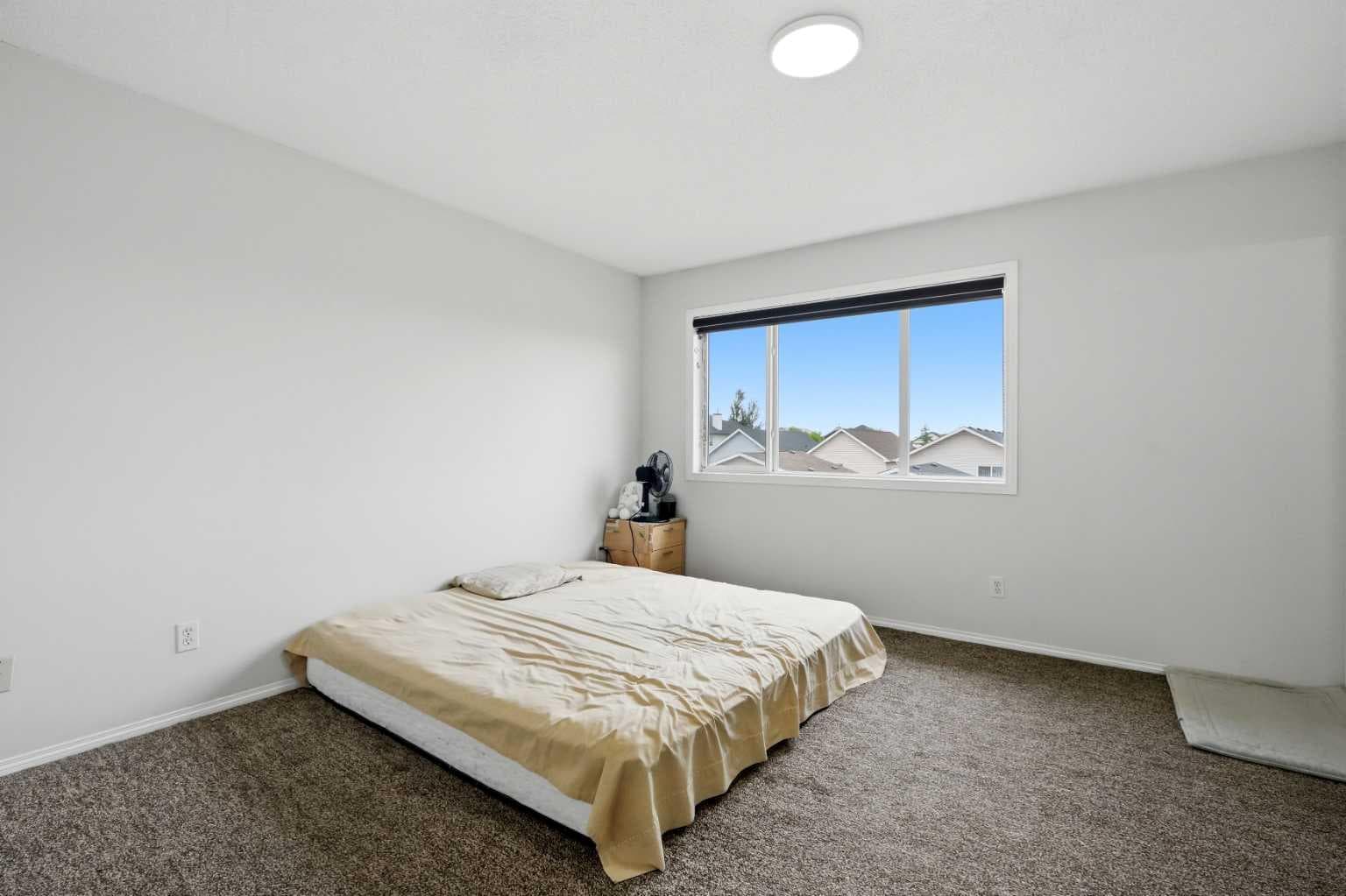 6 Taralea Place NE
