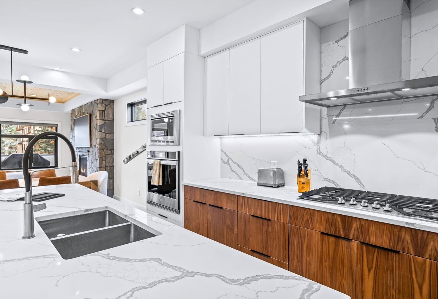 1, 826 7th Street 