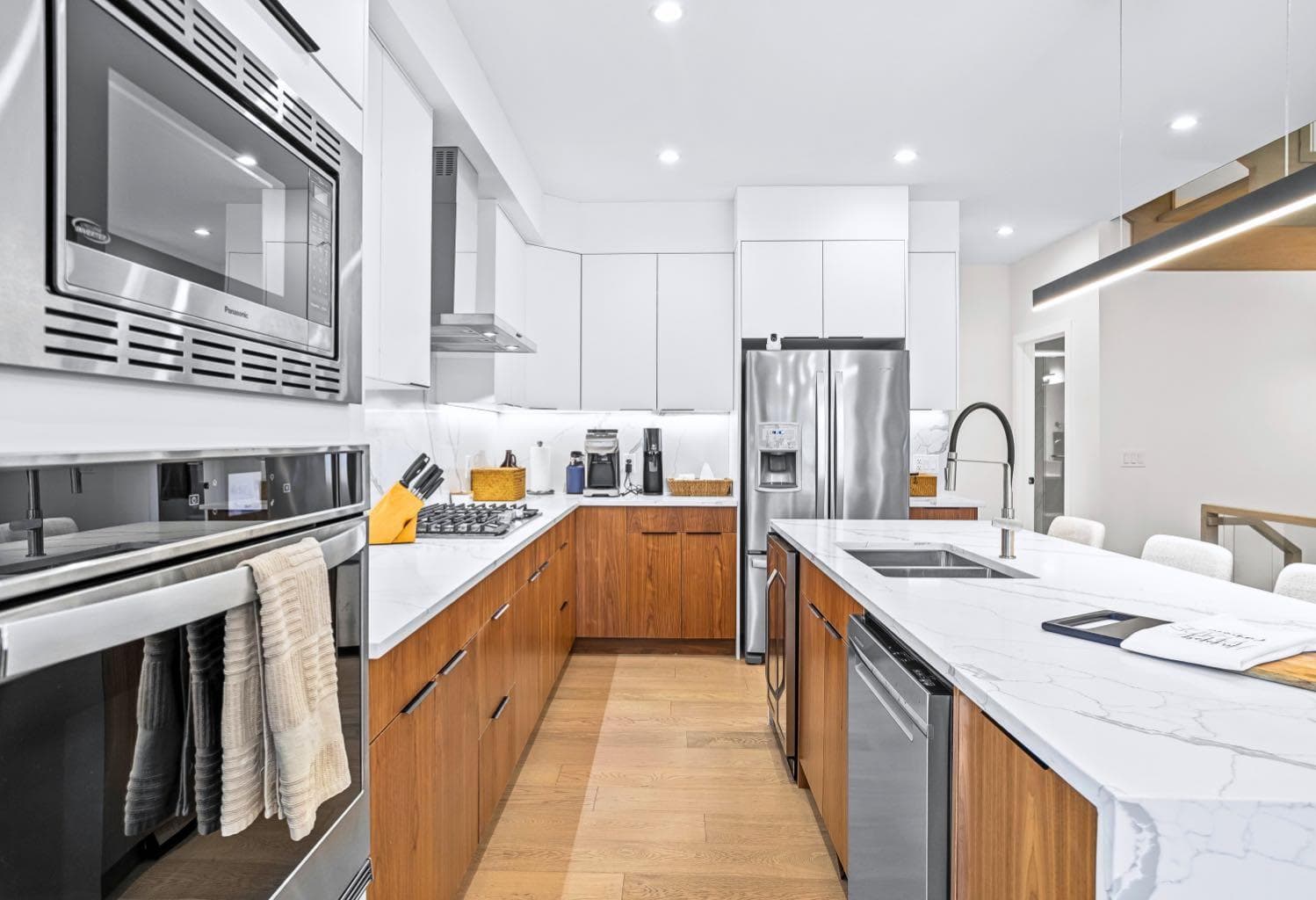 1, 826 7th Street 