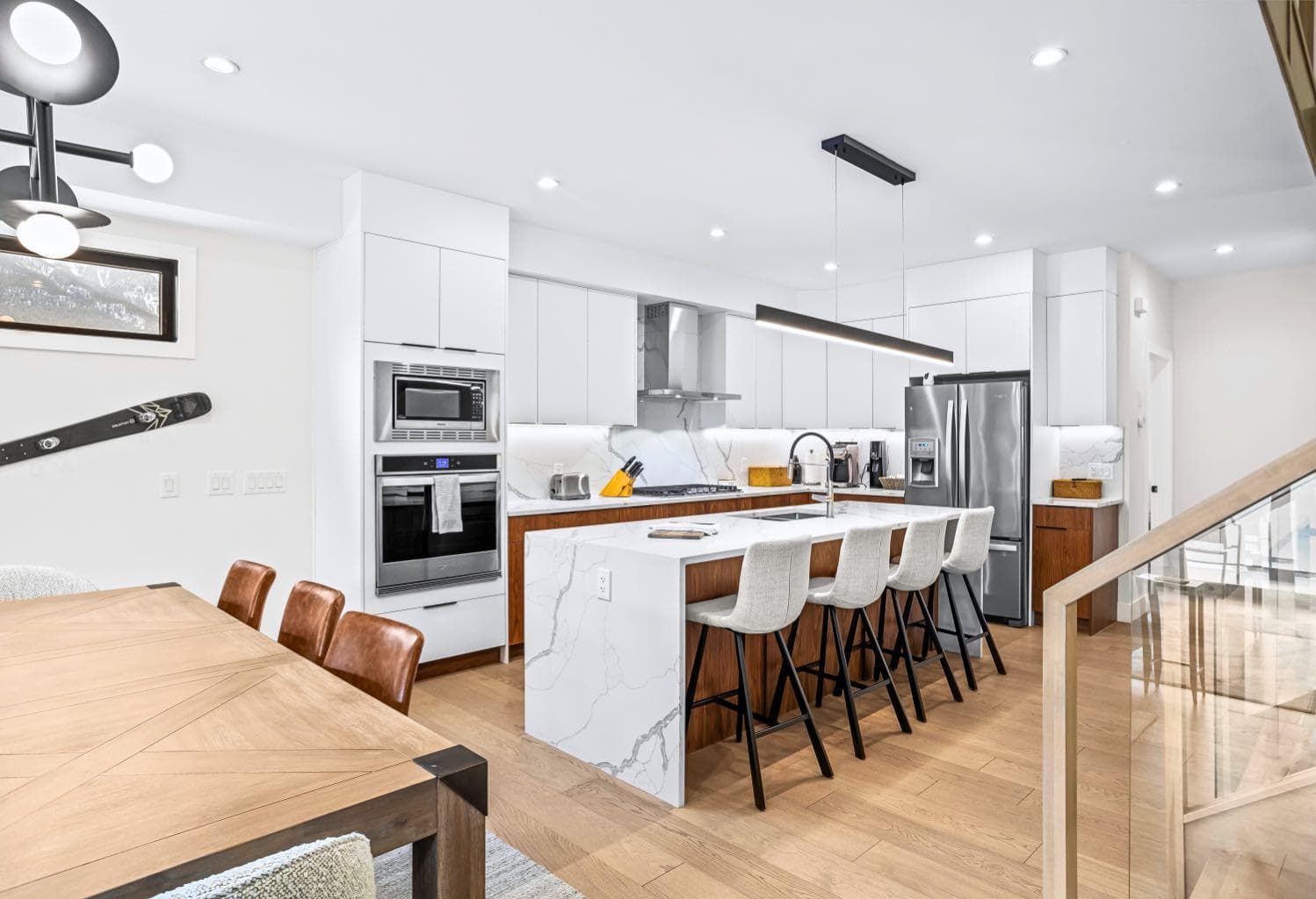 1, 826 7th Street 