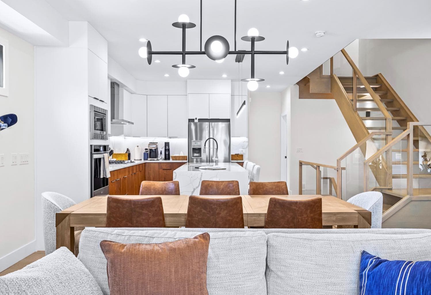 1, 826 7th Street 