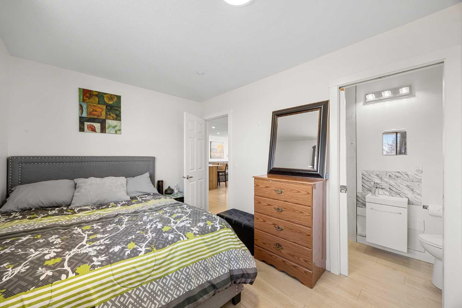 123 Radley Place SE