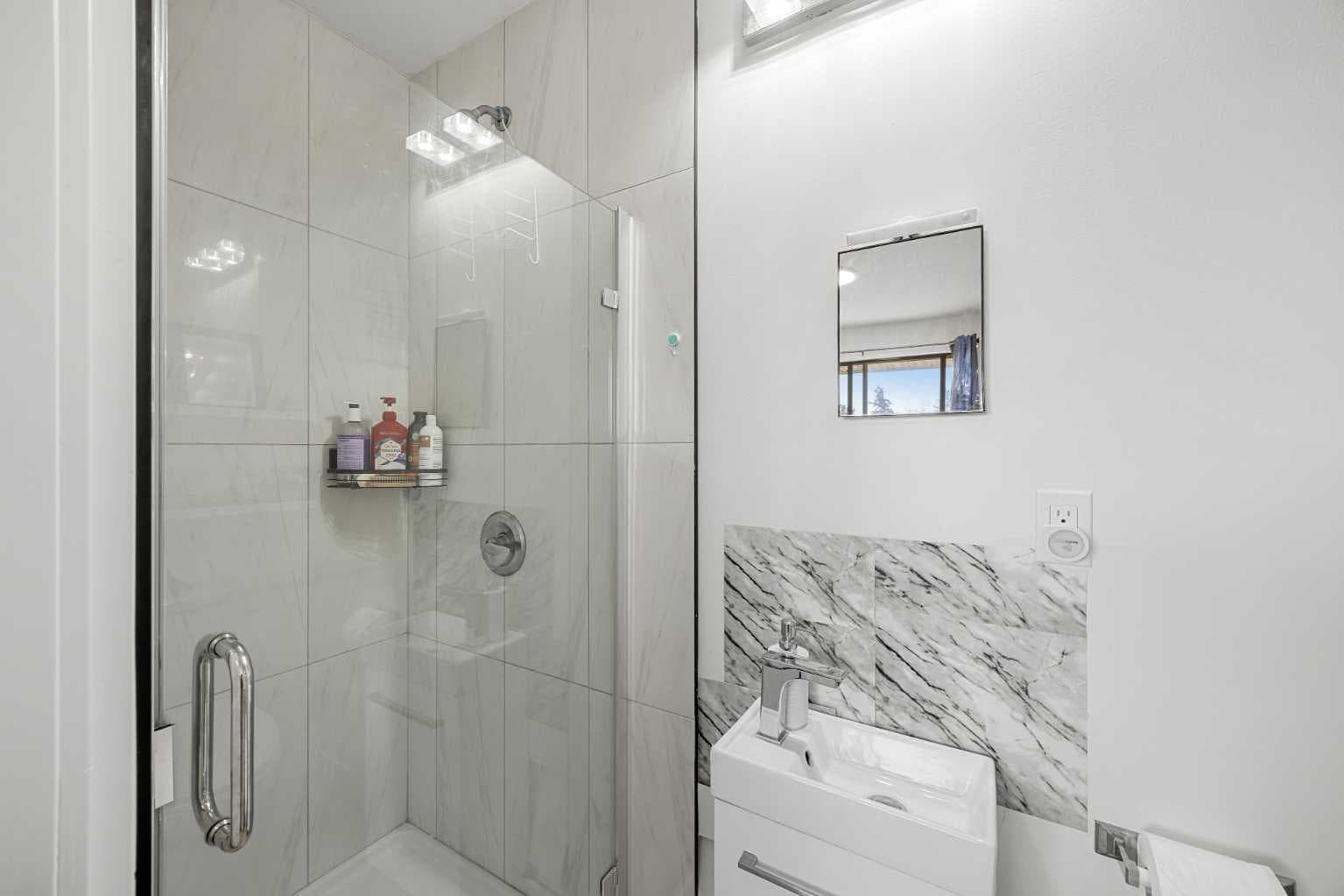 123 Radley Place SE