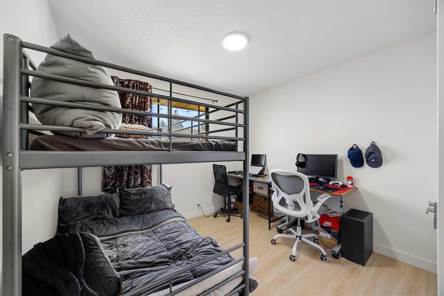 123 Radley Place SE