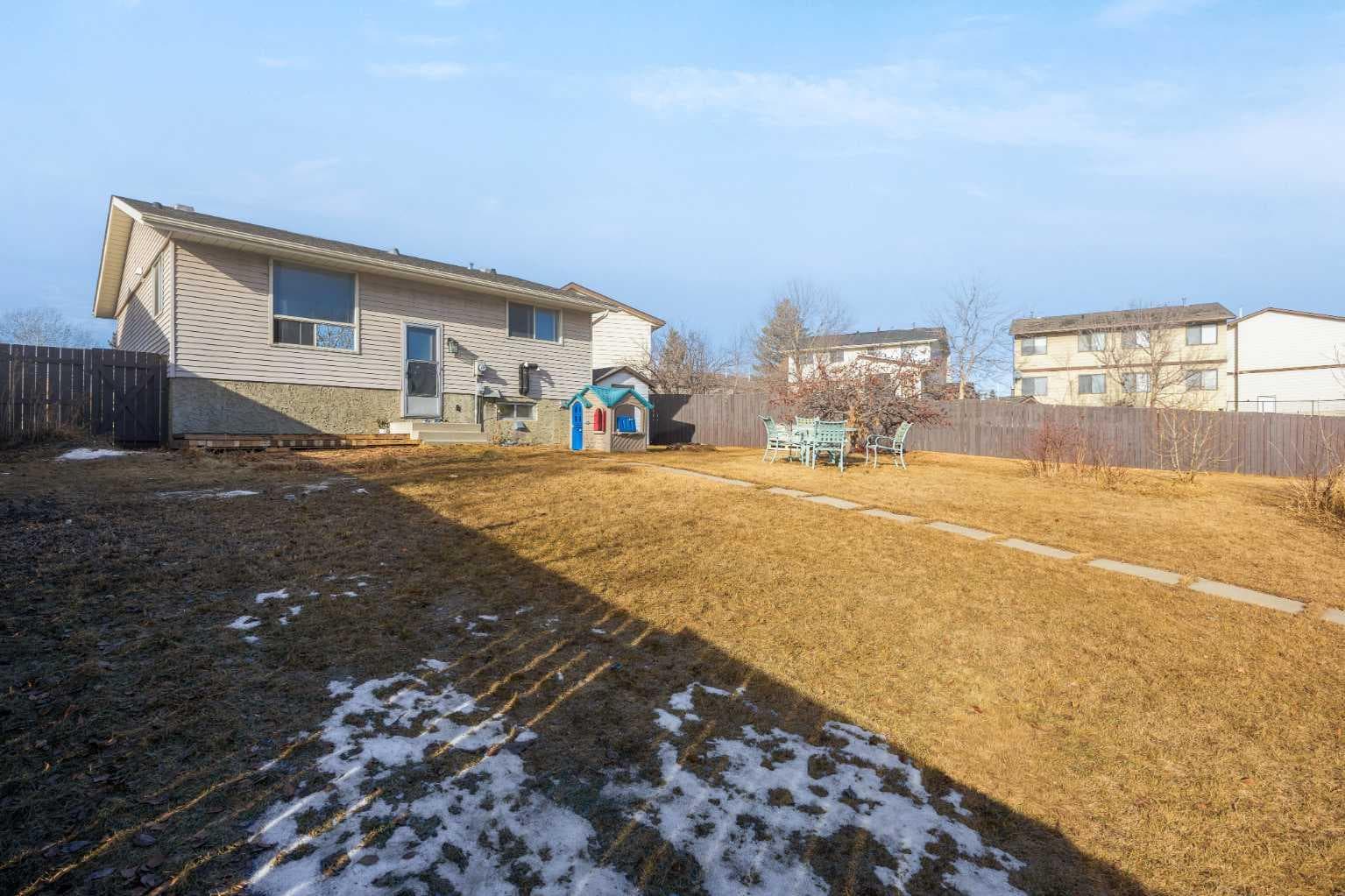 123 Radley Place SE
